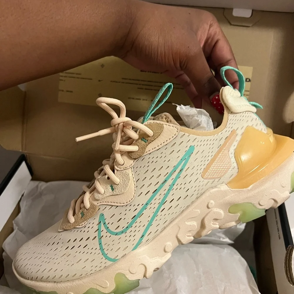Nike Kids Cream Sneakers with Teal Swoosh